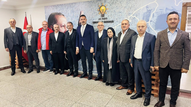 AK Parti’de anlamlı buluşma 