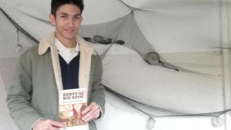 Atahan Osman Kıransoy ilk kitabını çıkardı 