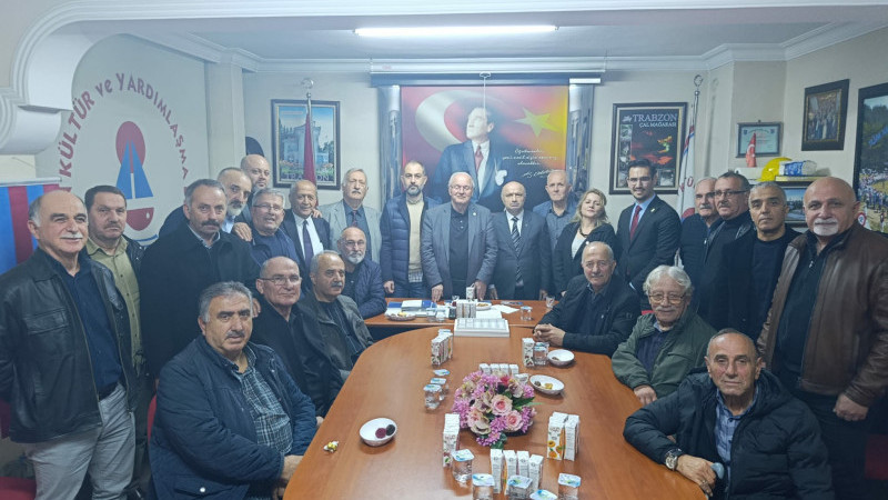 İYİ Parti heyeti Trabzonluları ziyaret etti