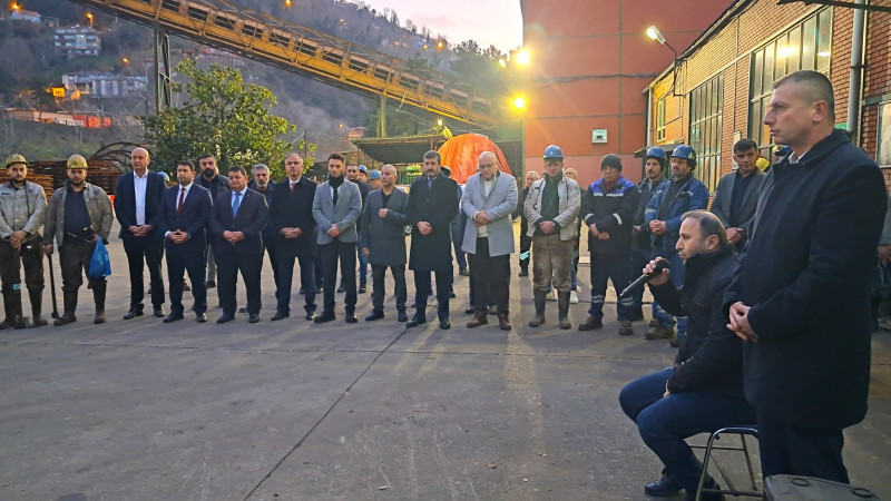 7 OCAK KOZLU MADEN ŞEHİTLERİ DUALARLA ANILDI