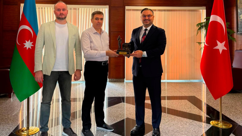 Tıskaoğlu’ndan Bakü’de Önemli Ticari Temaslar